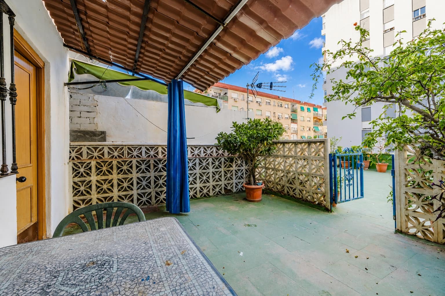 Flat for sale in Torremolinos - € 140,000 (Ref: 9844822)