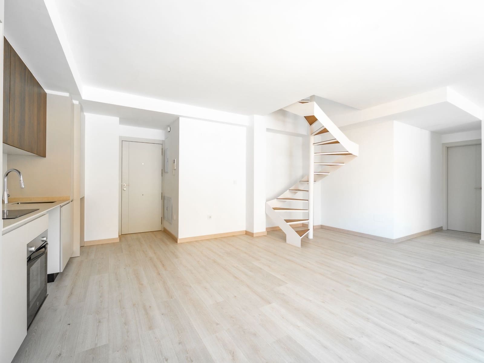 2 bedroom Flat for sale in Arroyo de la Miel with garage - € 338,000 (Ref: 9844824)