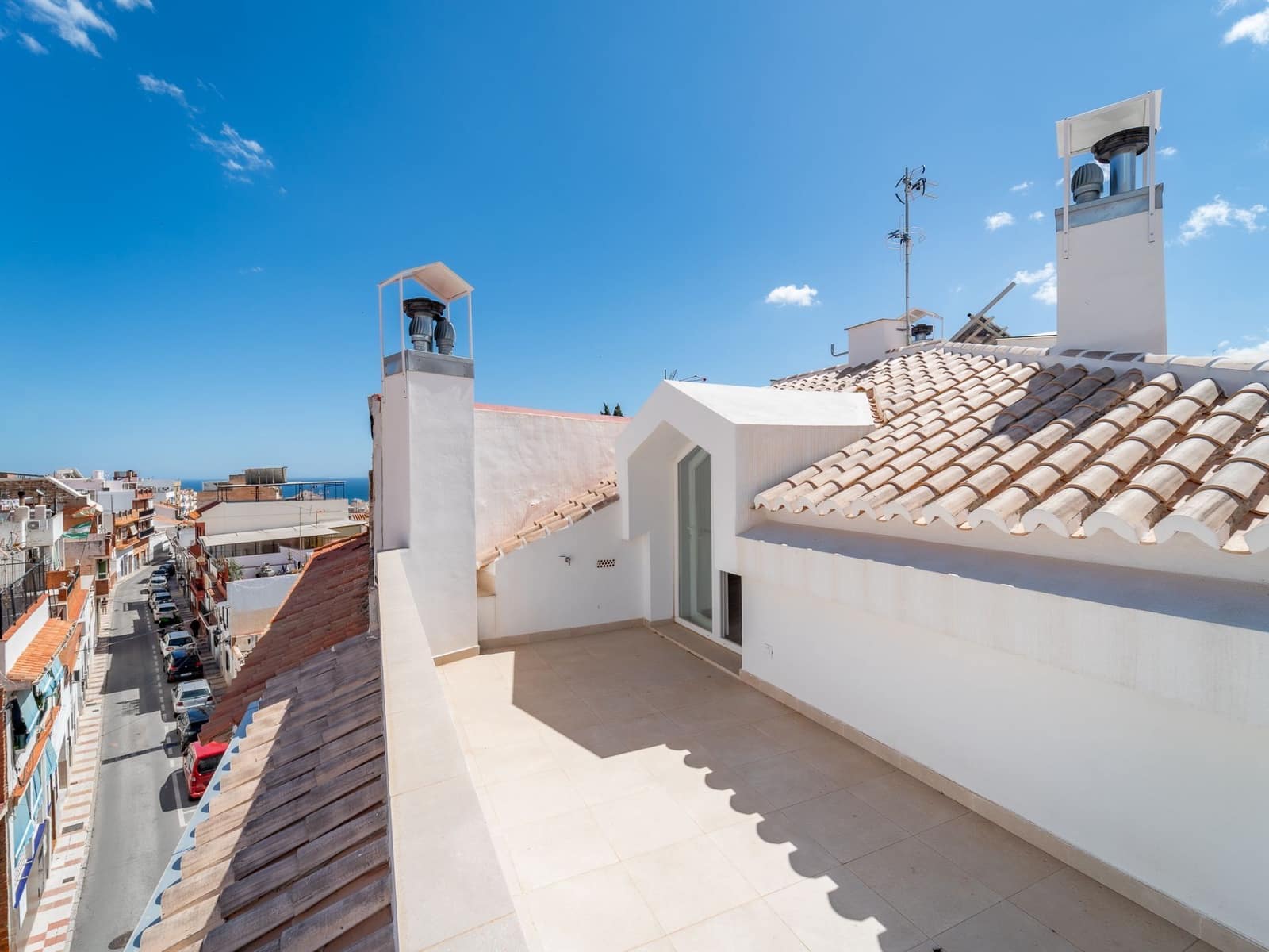 2 bedroom Flat for sale in Arroyo de la Miel with garage - € 338,000 (Ref: 9844824)