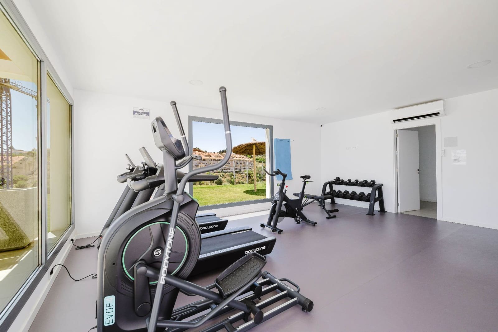 2 sypialnia Mieszkanie na sprzedaż w Fuengirola z basenem garażem - 565 000 € (Ref: 9844826)