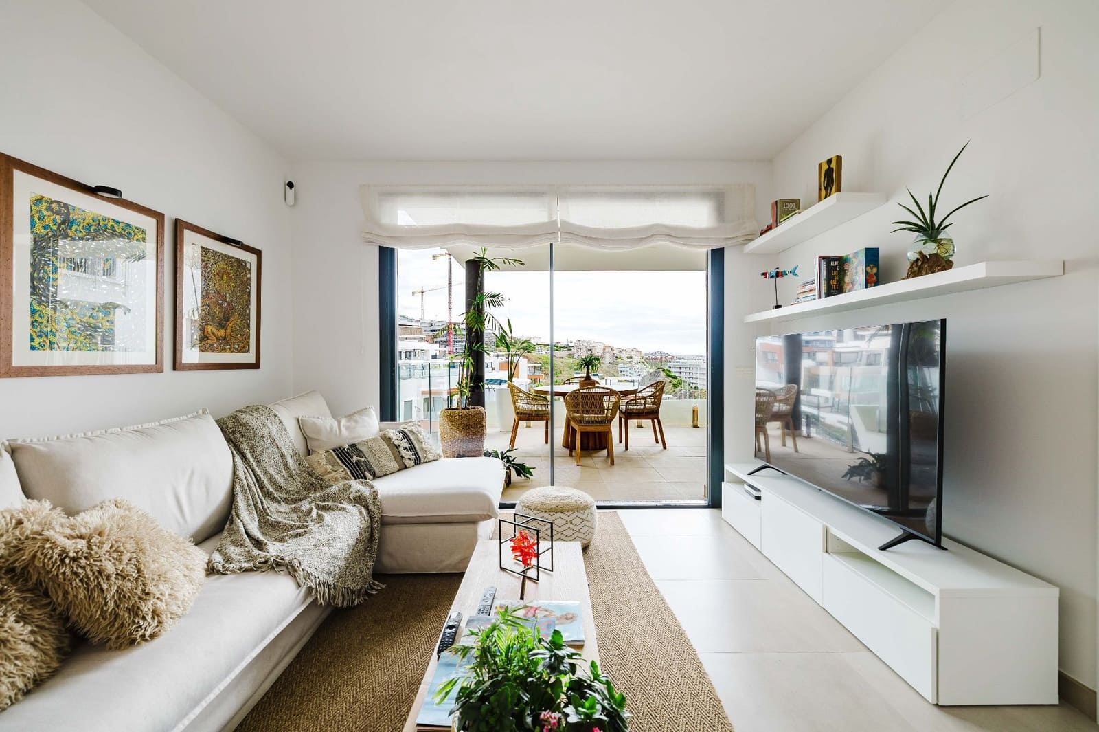 Piso de 2 habitaciones en Fuengirola en venta con piscina garaje - 610.000 € (Ref: 9851041)