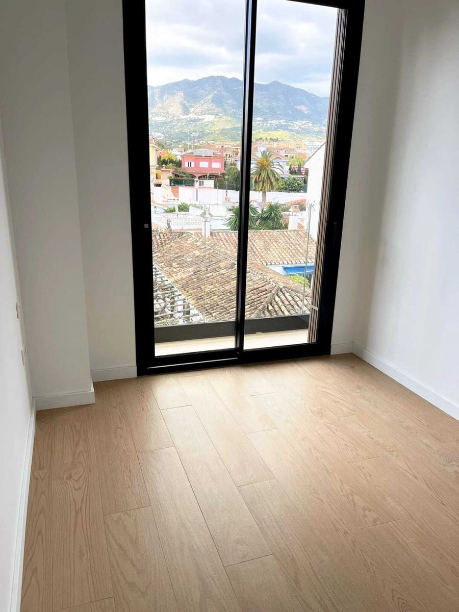 2 soveværelse Lejlighed til salg i Fuengirola - € 330.000 (Ref: 9851042)