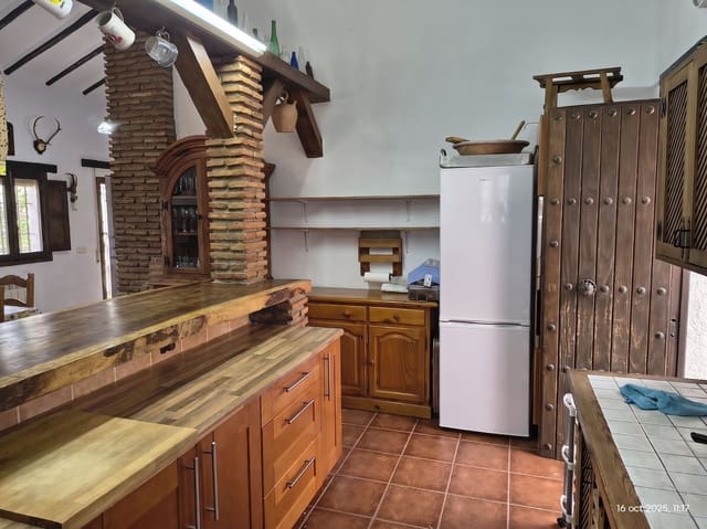 4 quarto Quinta/Casa Rural para venda em Antequera com garagem - 609 000 € (Ref: 9851043)