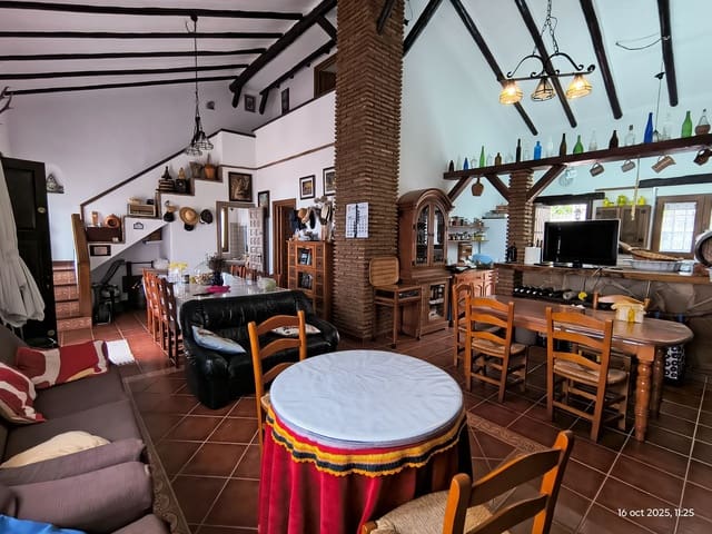 4 quarto Quinta/Casa Rural para venda em Antequera com garagem - 609 000 € (Ref: 9851043)