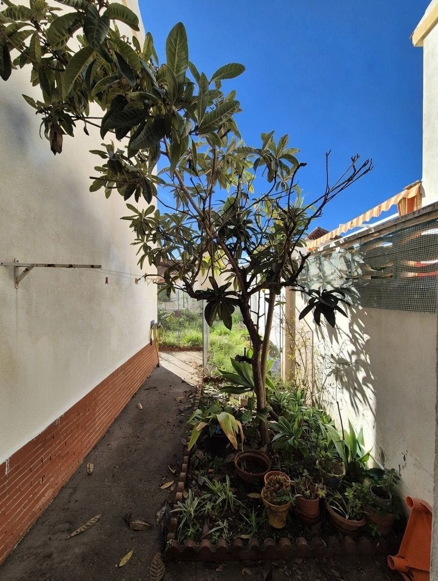 3 bedroom Semi-detached Villa for sale in Velez-Malaga - € 390,000 (Ref: 9851044)