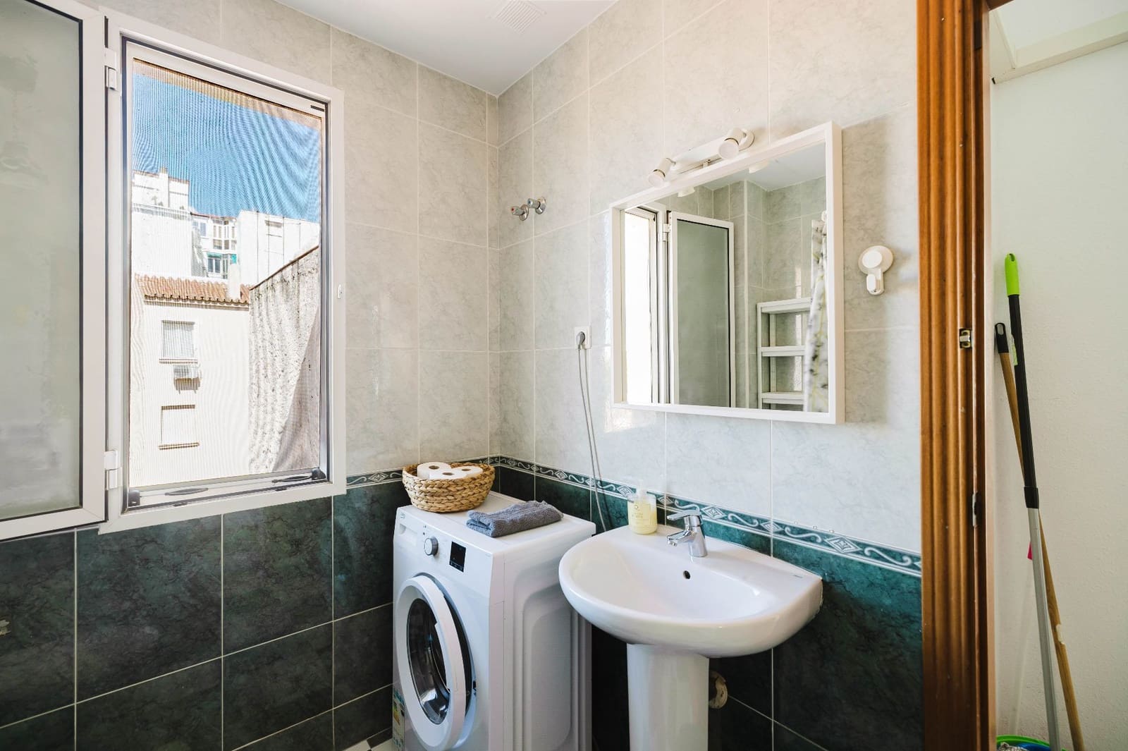 4 soverom Leilighet til salgs i Malaga by - € 419 000 (Ref: 9851045)