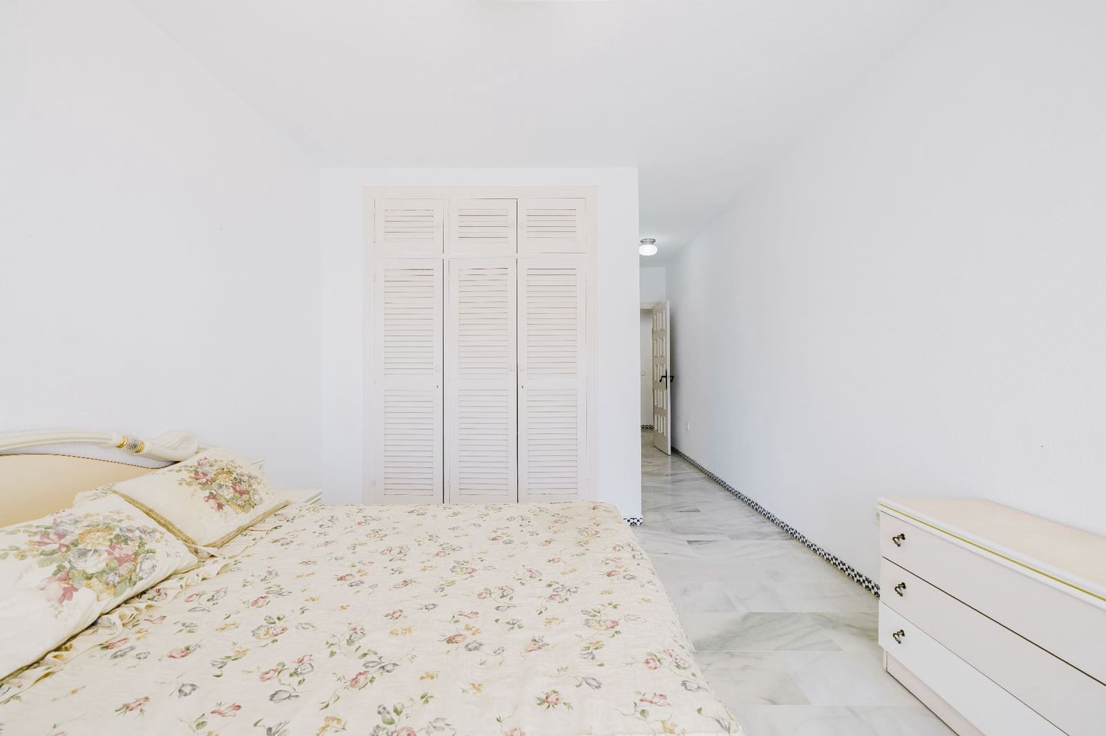 3 makuuhuone Asunto myytävänä paikassa Fuengirola mukana uima-altaan - 625 000 € (Ref: 9854891)