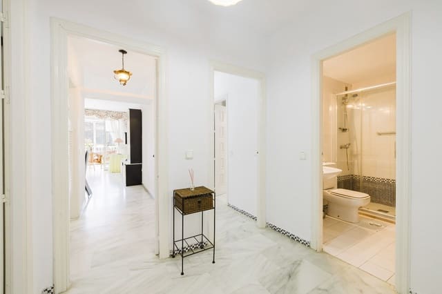 3 soveværelse Lejlighed til salg i Fuengirola med swimmingpool - € 625.000 (Ref: 9854891)