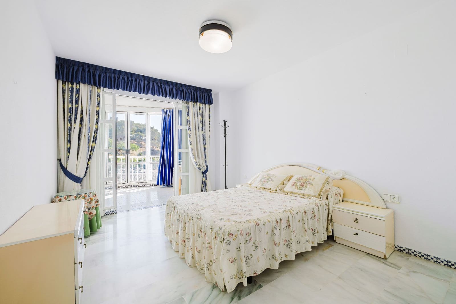 3 makuuhuone Asunto myytävänä paikassa Fuengirola mukana uima-altaan - 625 000 € (Ref: 9854891)
