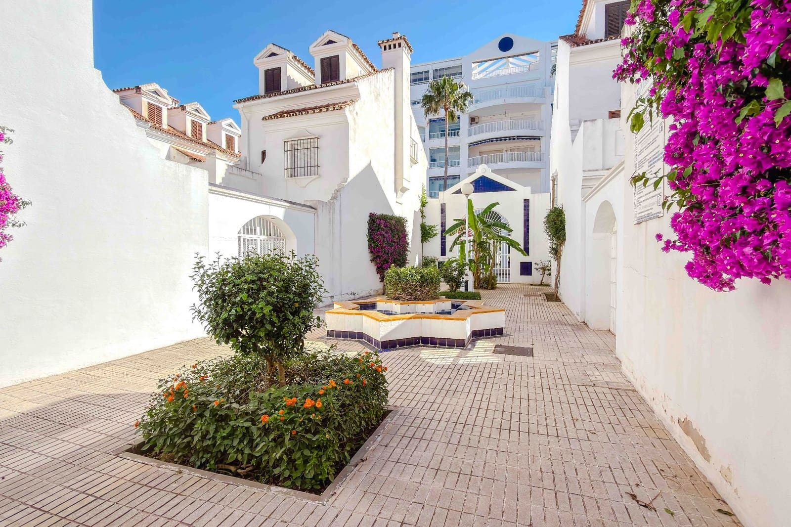 3 makuuhuone Asunto myytävänä paikassa Fuengirola mukana uima-altaan - 625 000 € (Ref: 9854891)