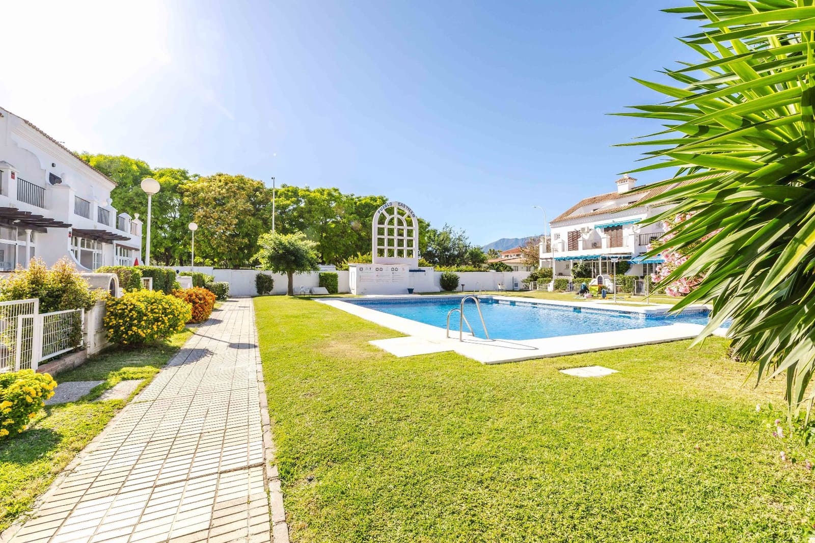 3 makuuhuone Asunto myytävänä paikassa Fuengirola mukana uima-altaan - 625 000 € (Ref: 9854891)