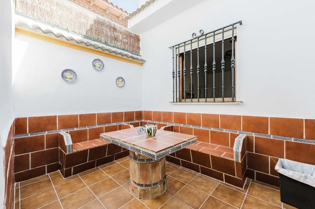 4 sovrum Villa till salu i Málaga stad - 615 000 € (Ref: 9859066)