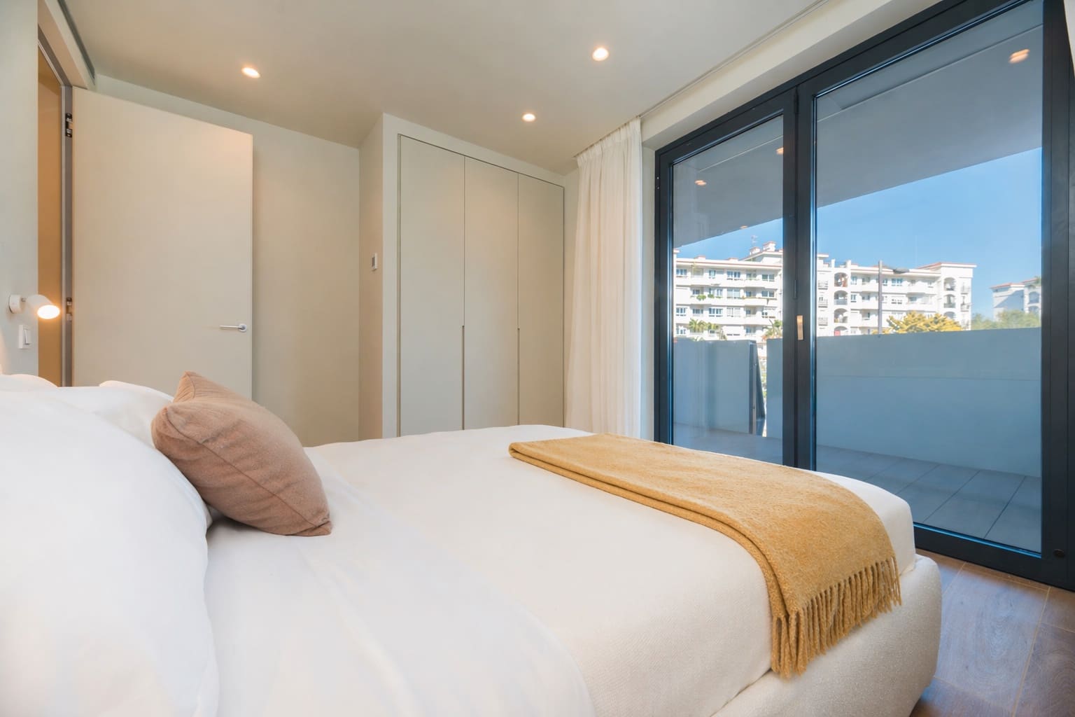 1 bedroom Apartment for sale in Madrid city with pool garage - € 830,000 (Ref: 9859069)