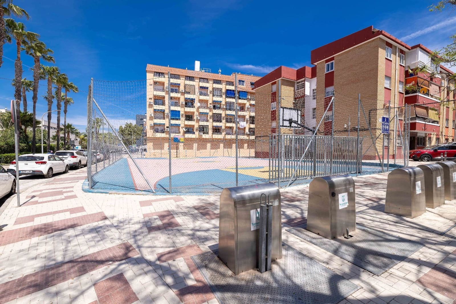1 sovrum Lägenhet till salu i Torremolinos med garage - 155 000 € (Ref: 9861525)