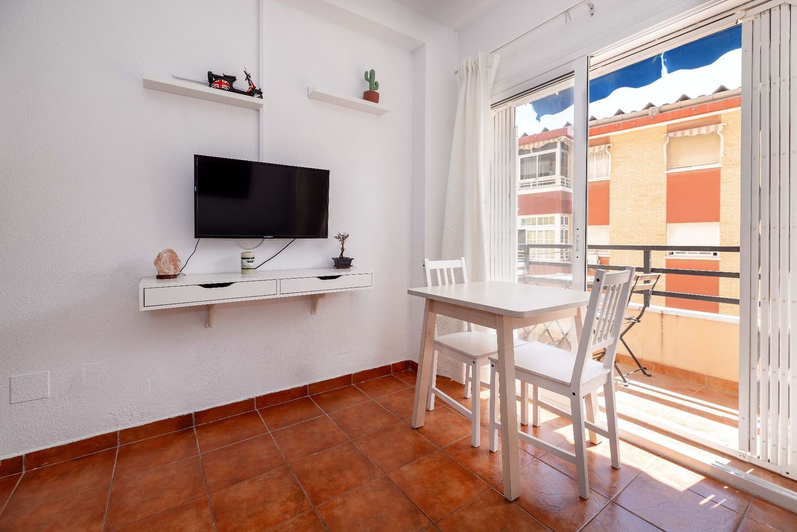 1 sovrum Lägenhet till salu i Torremolinos med garage - 155 000 € (Ref: 9861525)