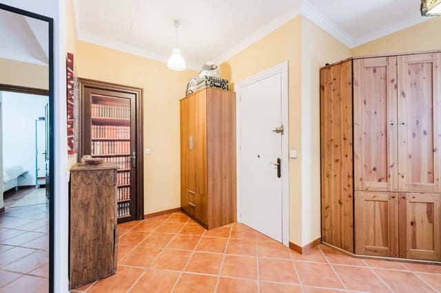 4 soveværelse Semi-Rækkehus til salg i Marbella - € 599.000 (Ref: 9864019)