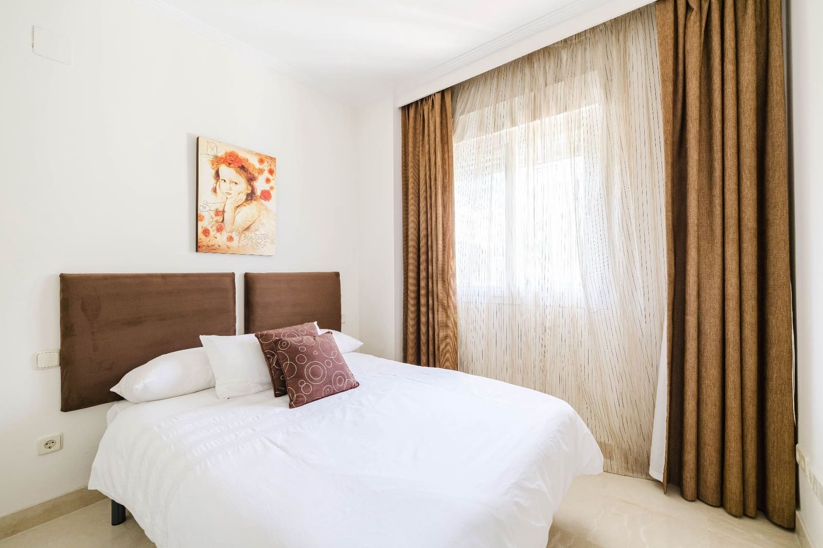2 bedroom Flat for sale in La Cala de Mijas with pool garage - € 300,000 (Ref: 9864021)