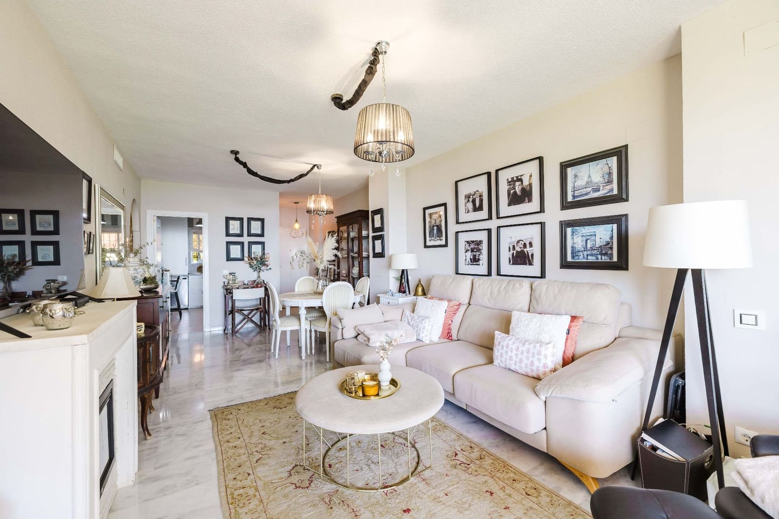 2 soveværelse Lejlighed til salg i Marbella med swimmingpool garage - € 355.000 (Ref: 9864022)