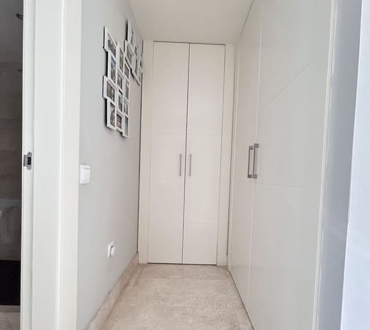 3 makuuhuone Asunto myytävänä paikassa Manilva - 359 000 € (Ref: 9864024)
