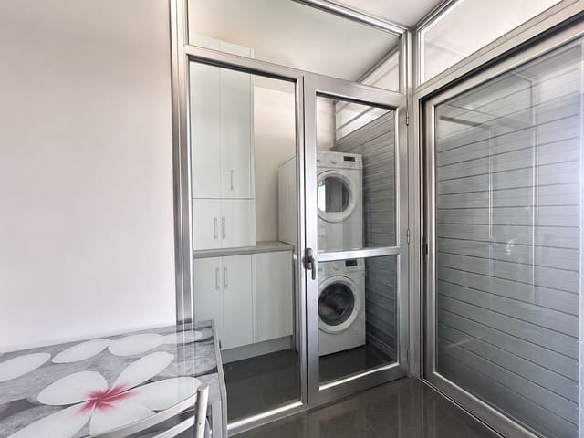 3 makuuhuone Asunto myytävänä paikassa Manilva - 359 000 € (Ref: 9864024)