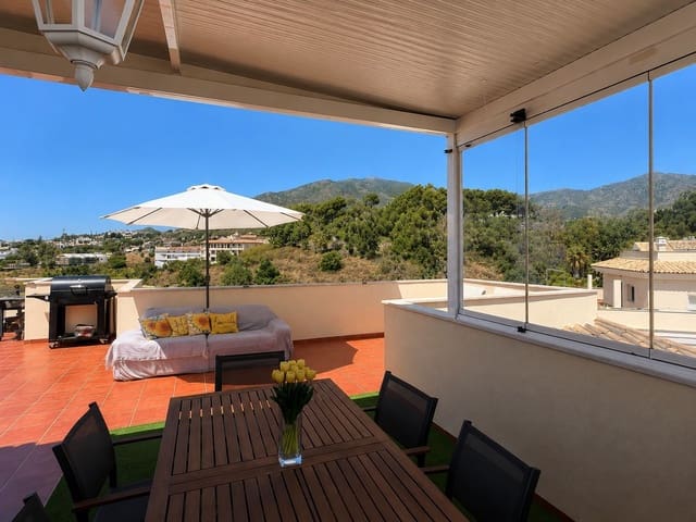 3 sovrum Takvåning till salu i Benalmádena med garage - 575 000 € (Ref: 9868165)