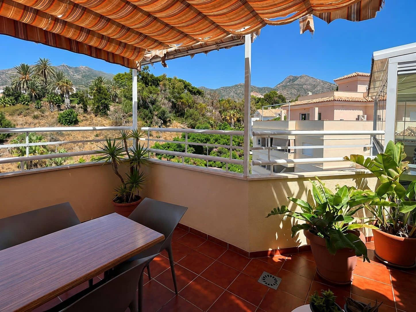 3 sovrum Takvåning till salu i Benalmadena med garage - 575 000 € (Ref: 9868165)
