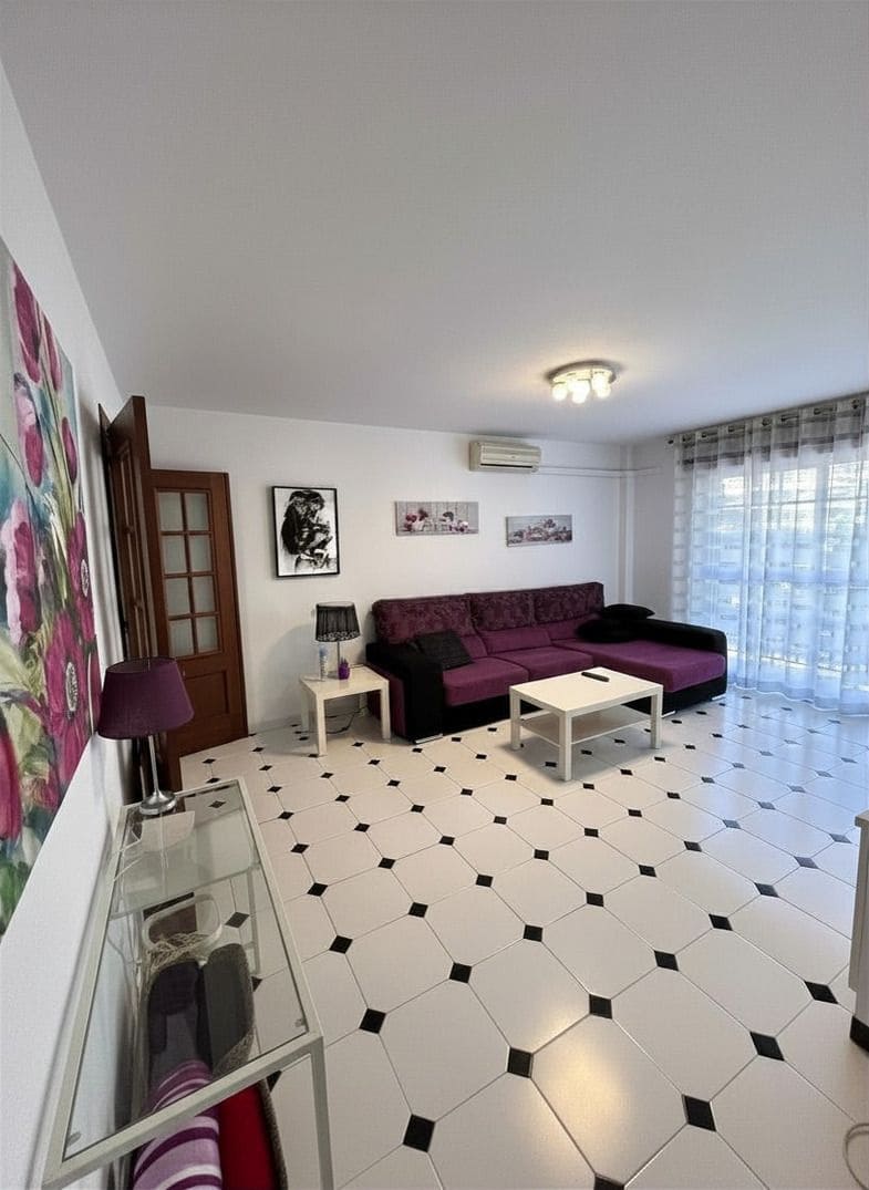 4 bedroom Flat for sale in Fuengirola - € 359,000 (Ref: 9872941)