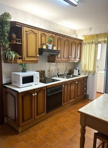 4 bedroom Flat for sale in Fuengirola - € 359,000 (Ref: 9872941)