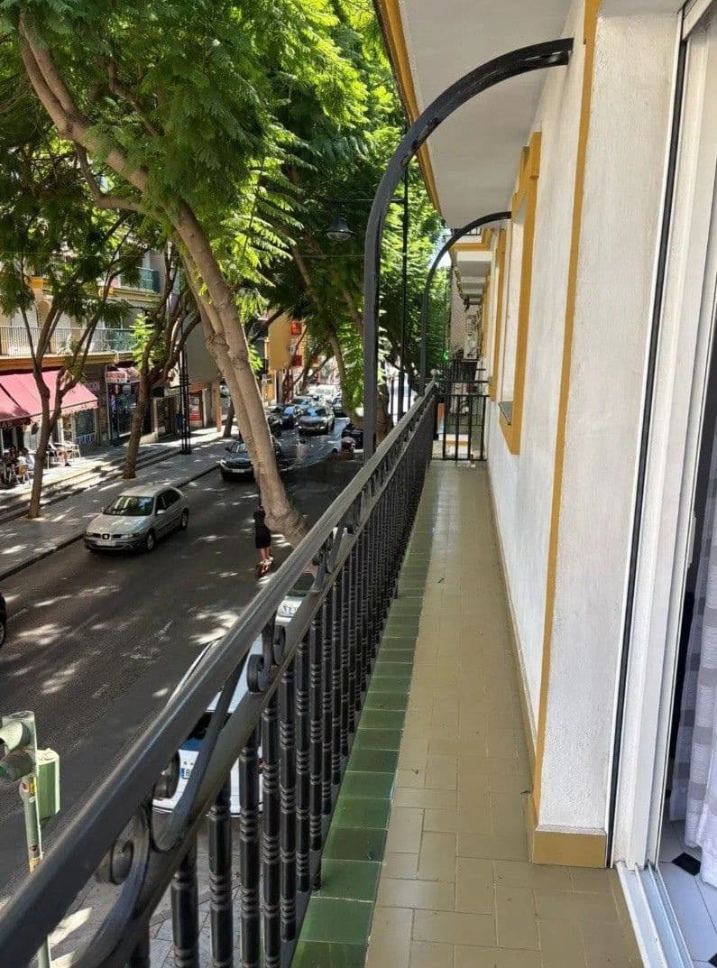 4 bedroom Flat for sale in Fuengirola - € 359,000 (Ref: 9872941)