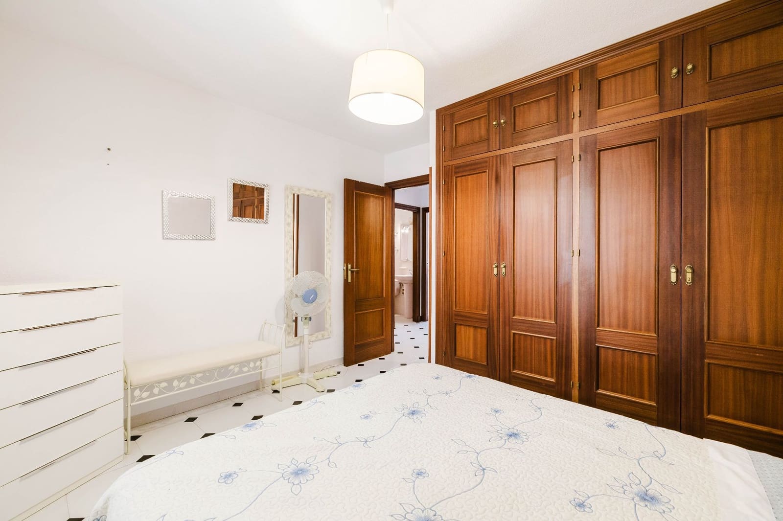 Piso de 4 habitaciones en Fuengirola en venta - 317.500 € (Ref: 9872941)