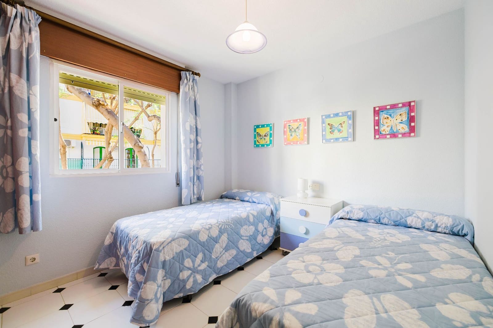 Piso de 4 habitaciones en Fuengirola en venta - 317.500 € (Ref: 9872941)