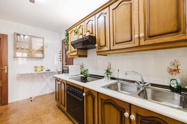 4 bedroom Flat for sale in Fuengirola - € 317,500 (Ref: 9872941)