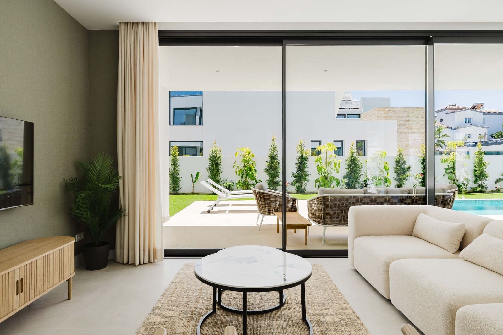 6 slaapkamer Villa te koop in Marbella met zwembad garage - € 2.100.000 (Ref: 9875656)