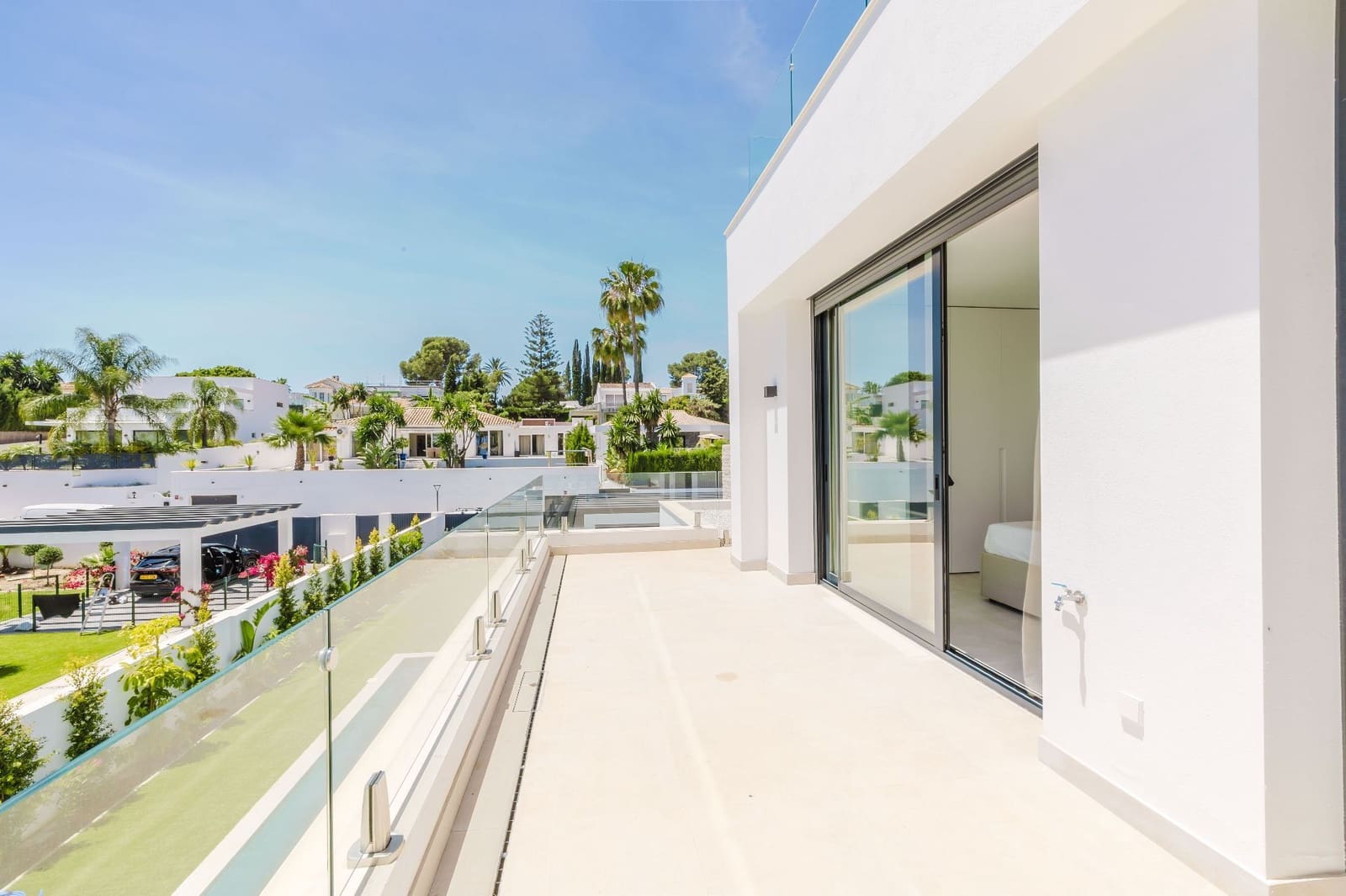 6 slaapkamer Villa te koop in Marbella met zwembad garage - € 2.100.000 (Ref: 9875656)