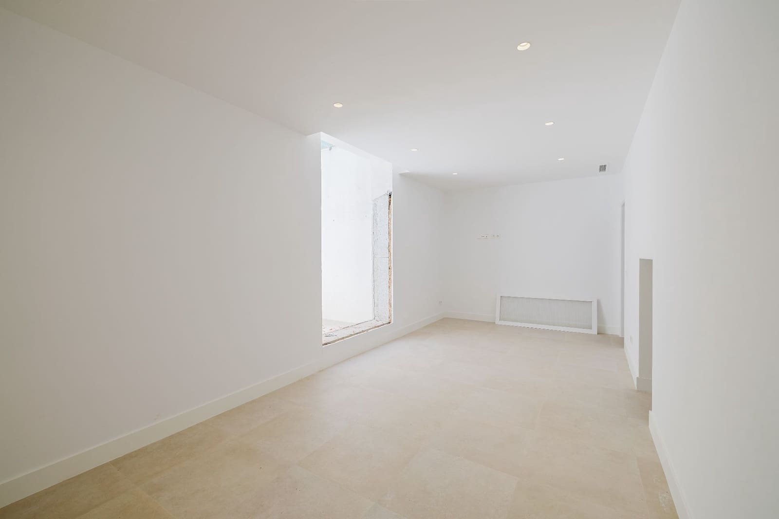 6 slaapkamer Villa te koop in Marbella met zwembad garage - € 2.100.000 (Ref: 9875656)