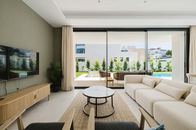 6 slaapkamer Villa te koop in Marbella met zwembad garage - € 2.100.000 (Ref: 9875656)