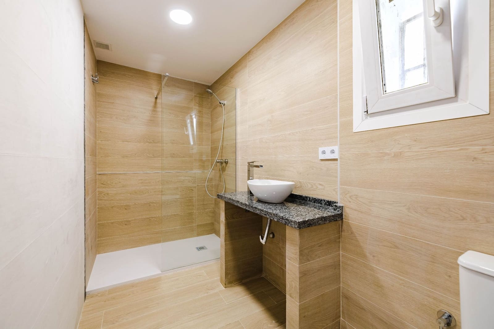 3 slaapkamer Flat te koop in Malaga stad - € 572.000 (Ref: 9877883)
