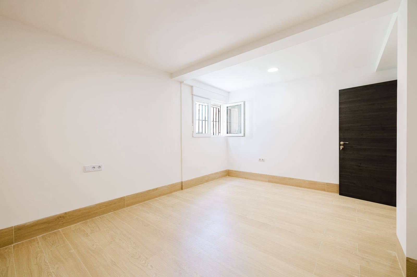 3 slaapkamer Flat te koop in Malaga stad - € 572.000 (Ref: 9877883)