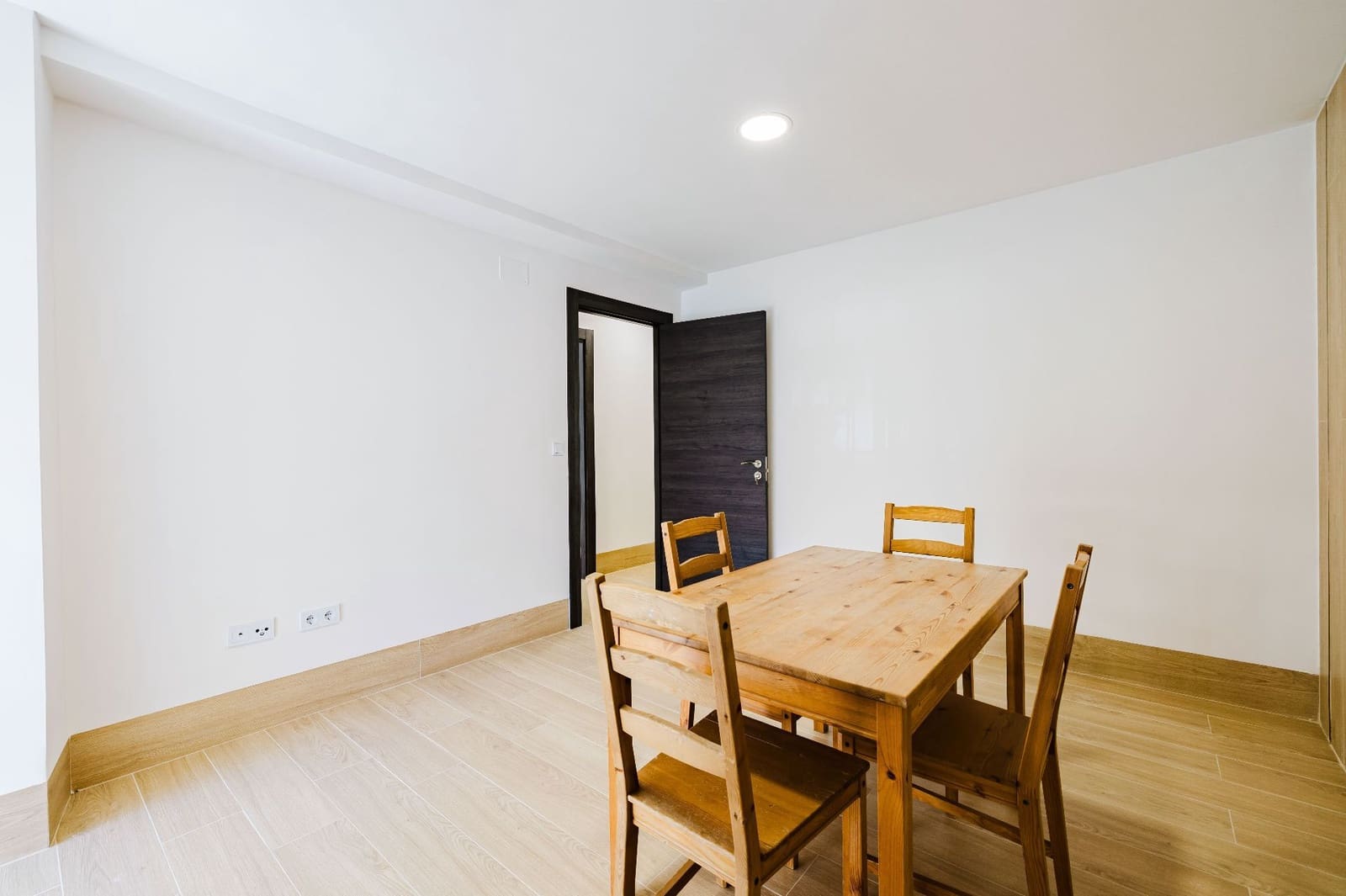 3 slaapkamer Flat te koop in Malaga stad - € 572.000 (Ref: 9877883)
