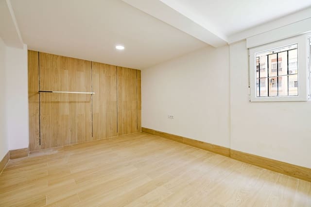 3 slaapkamer Flat te koop in Málaga stad - € 572.000 (Ref: 9877883)
