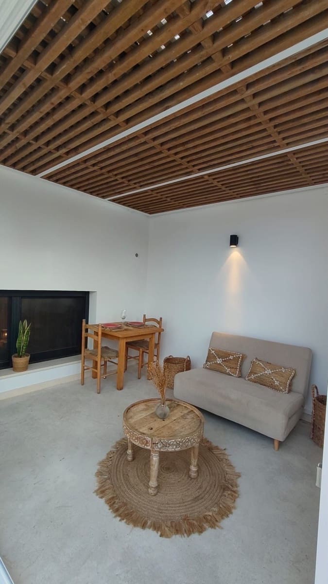Flat for sale in Ibiza / Eivissa town with pool - € 350,000 (Ref: 9880557)