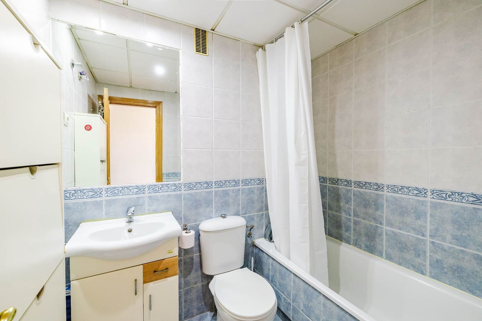 3 slaapkamer Flat te koop in Torremolinos met zwembad - € 380.000 (Ref: 9884005)