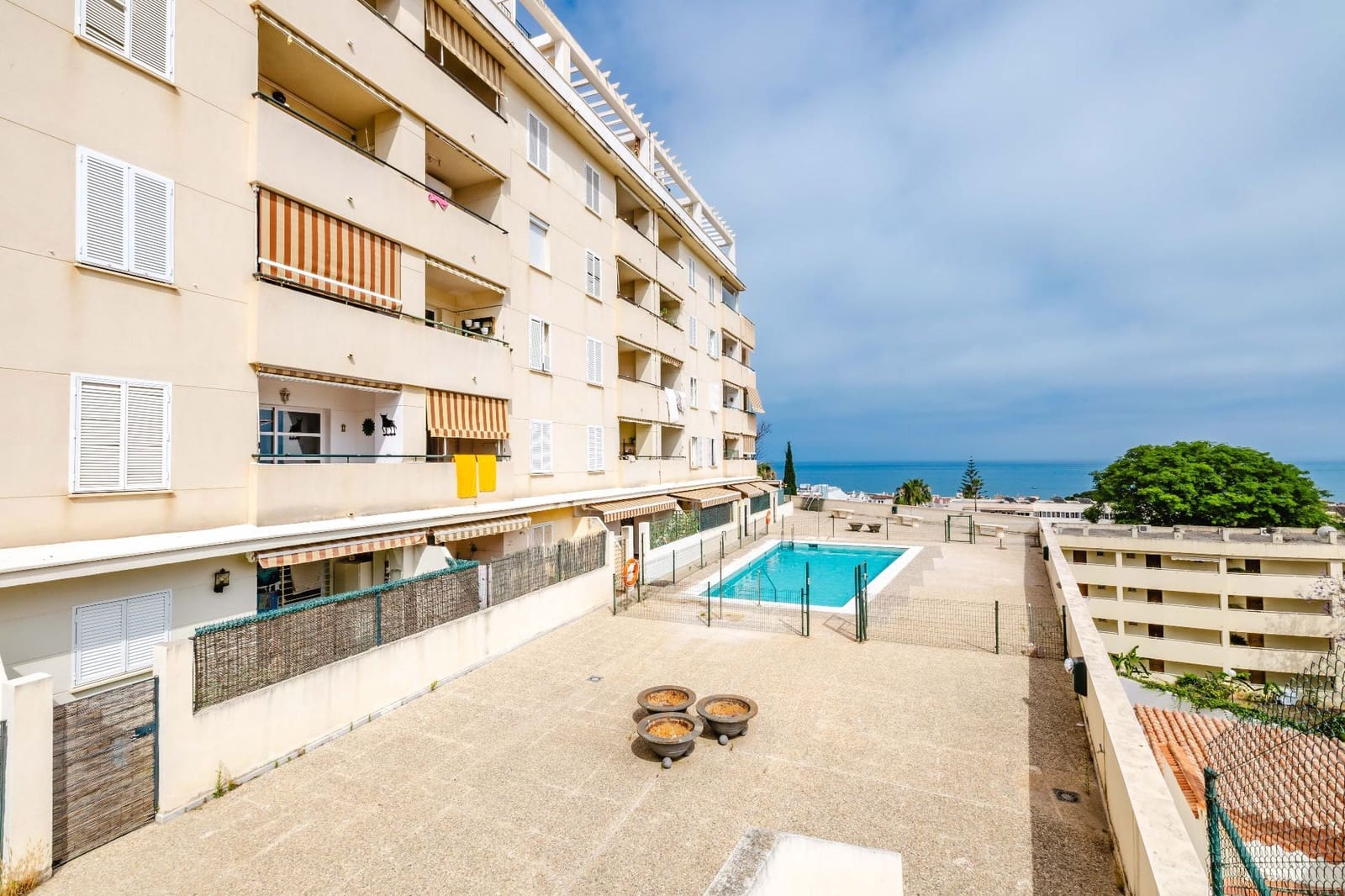 3 slaapkamer Flat te koop in Torremolinos met zwembad - € 380.000 (Ref: 9884005)
