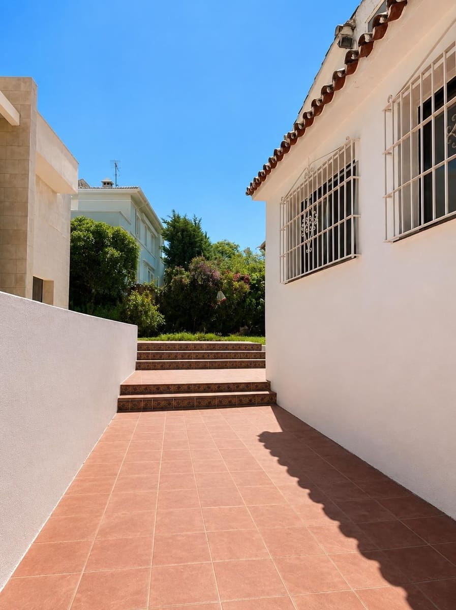 3 Zimmer Doppelhaus zu verkaufen in Marbella - 1.300.000 € (Ref: 9889724)