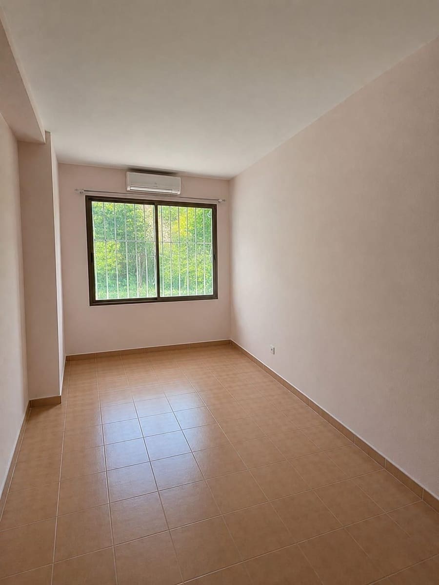 3 Zimmer Doppelhaus zu verkaufen in Marbella - 1.300.000 € (Ref: 9889724)