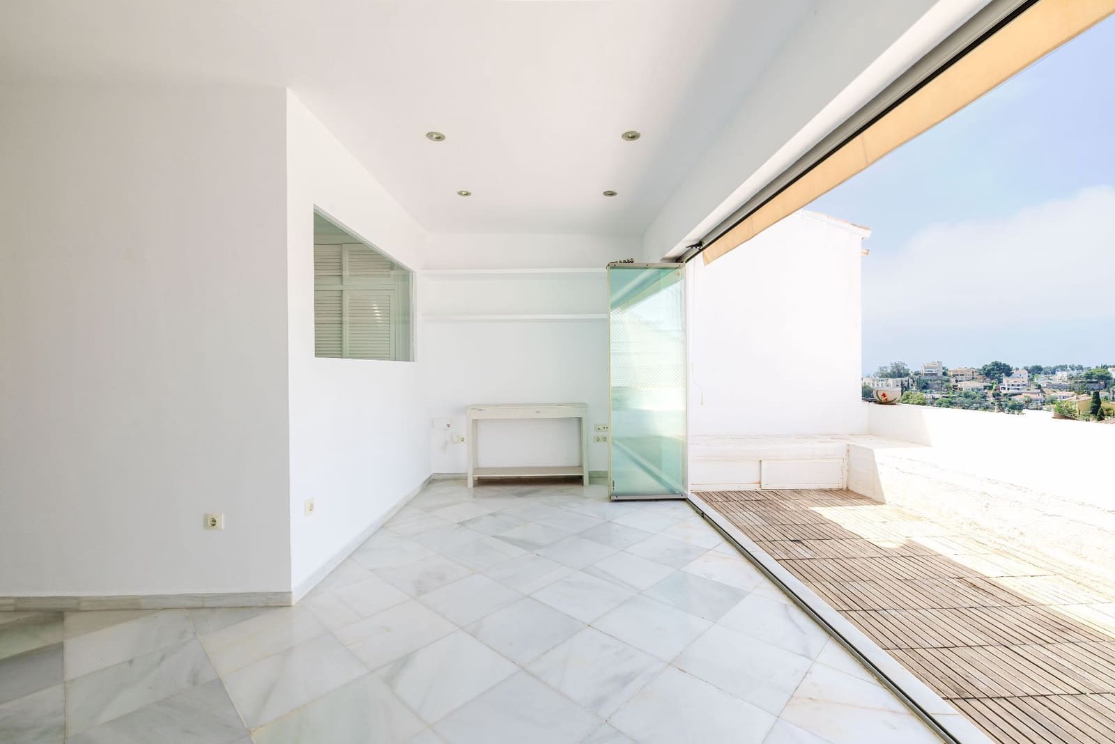Piso de 1 habitación en Málaga ciudad en venta con piscina - 320.000 € (Ref: 9889725)