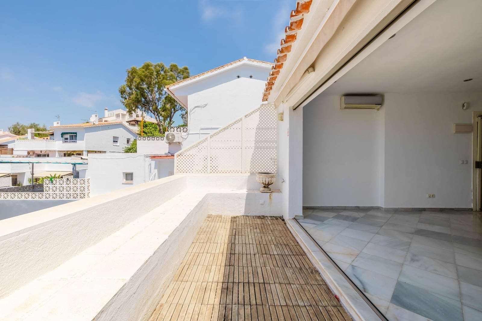 Piso de 1 habitación en Málaga ciudad en venta con piscina - 320.000 € (Ref: 9889725)