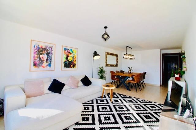 2 soveværelse Lejlighed til salg i Santa Eulalia / Santa Eularia med swimmingpool - € 490.000 (Ref: 9891637)