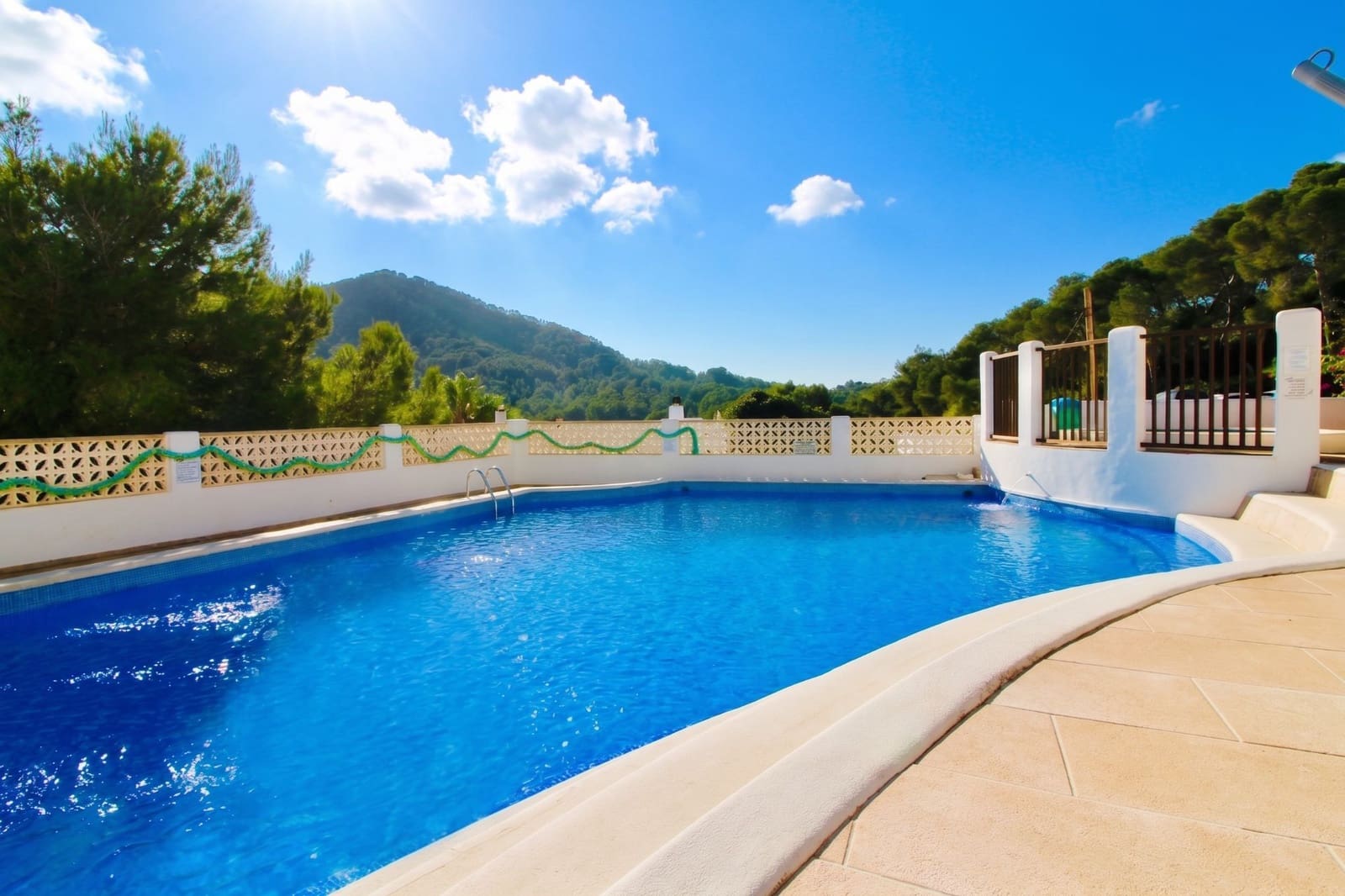 2 chambre Appartement à vendre à Santa Eulalia / Santa Eularia avec piscine - 490 000 € (Ref: 9891637)