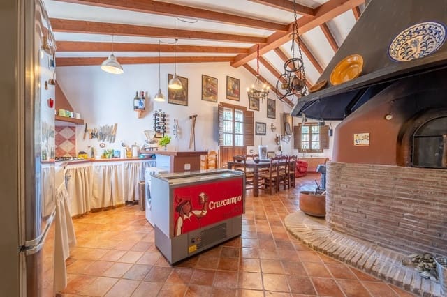 Finca/Casa Rural de 6 habitaciones en Colmenar en venta con garaje - 395.000 € (Ref: 9893691)